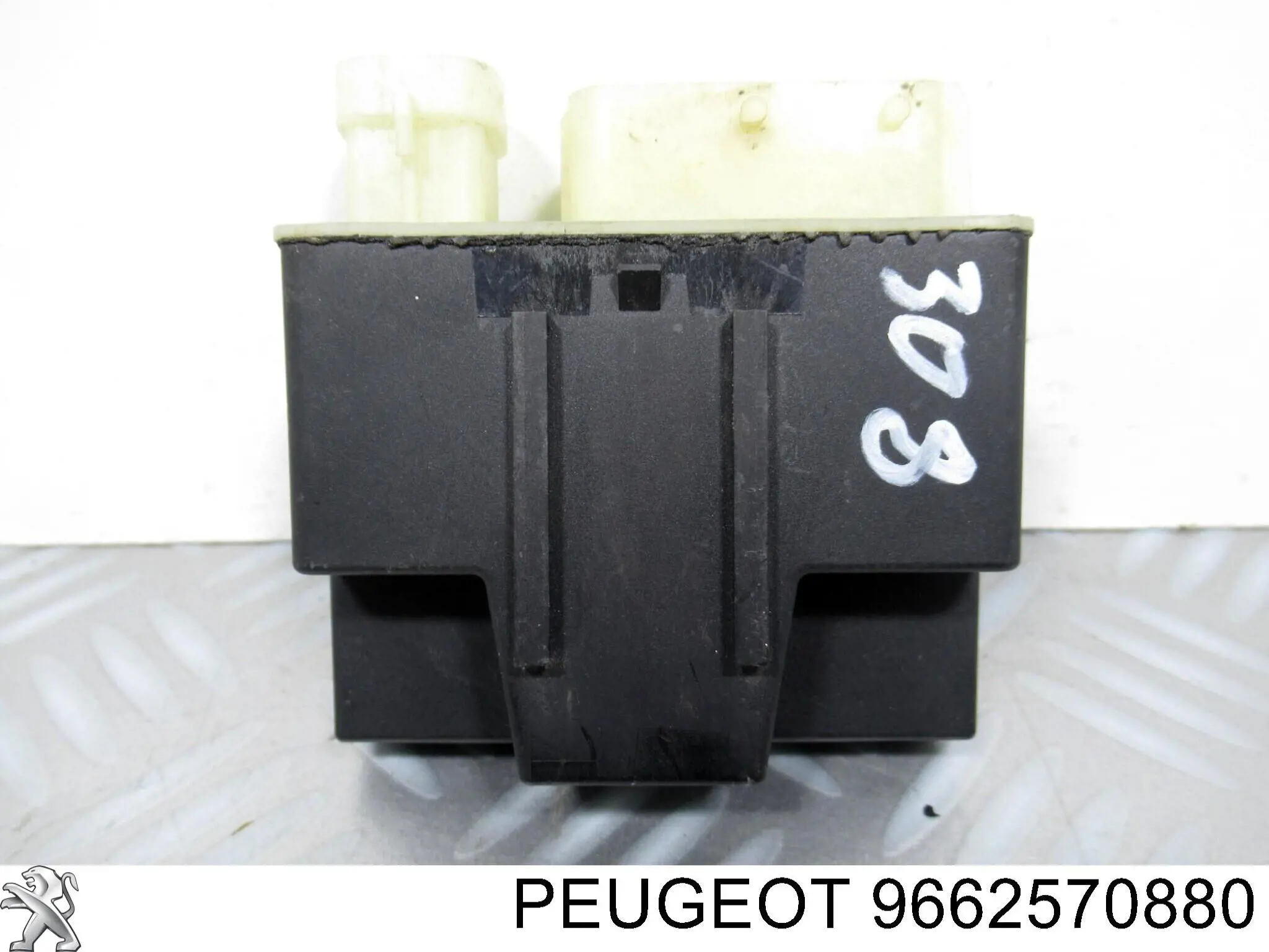 Реле управління Peugeot/Citroen 9662570880 ціна, від 7.59 USD