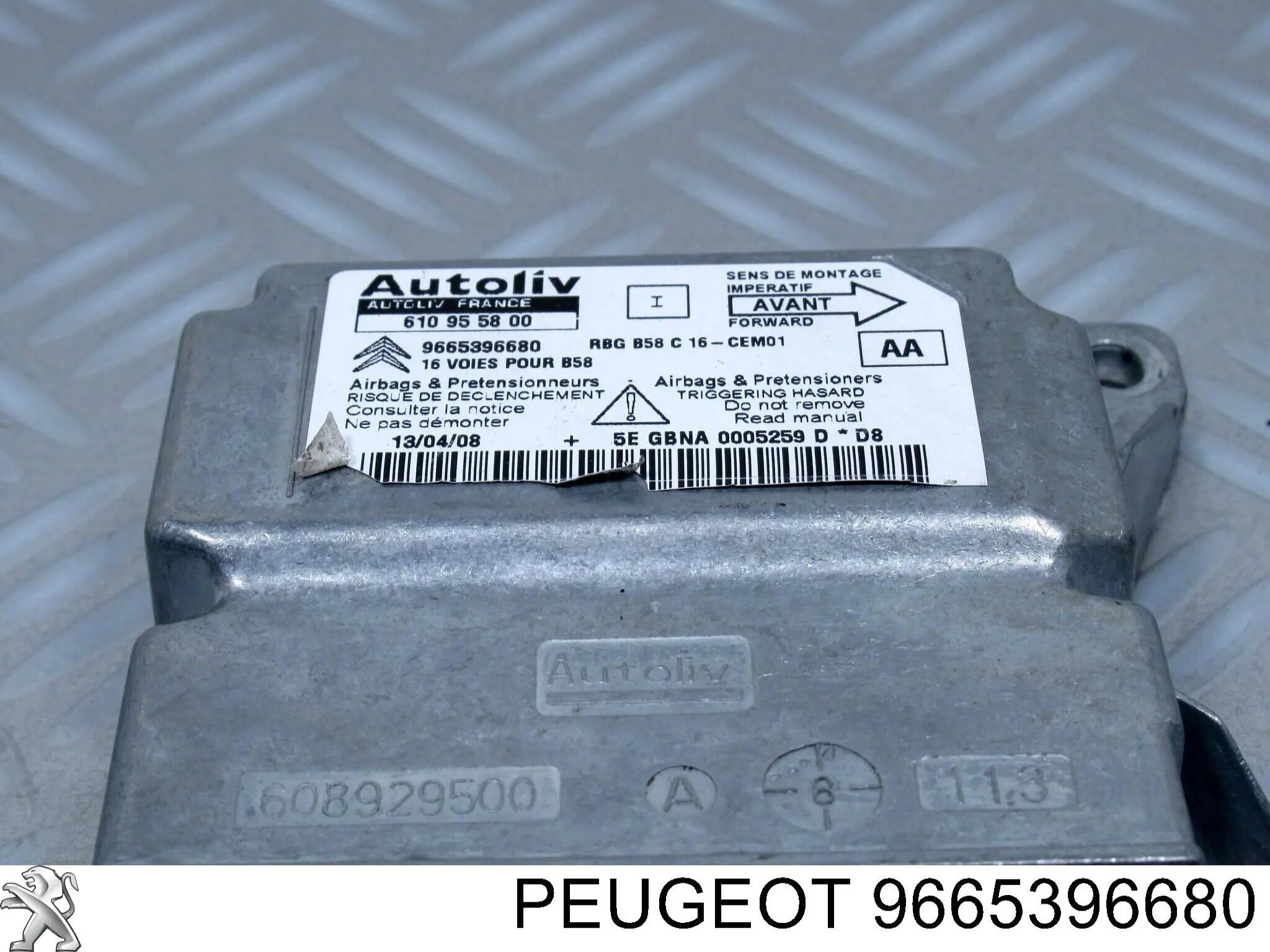 Подушка Айрбег водія Peugeot/Citroen 9665396680 ціна, від 16.31 USD