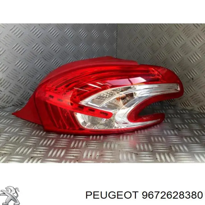 Купити FP5426F2E Depo/Loro/Abakus Задня права фара