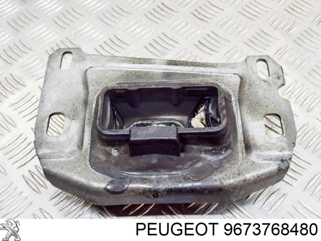 Подушка (опора) двигуна, ліва верхня Peugeot/Citroen 9673768480 ціна, від 47.55 USD