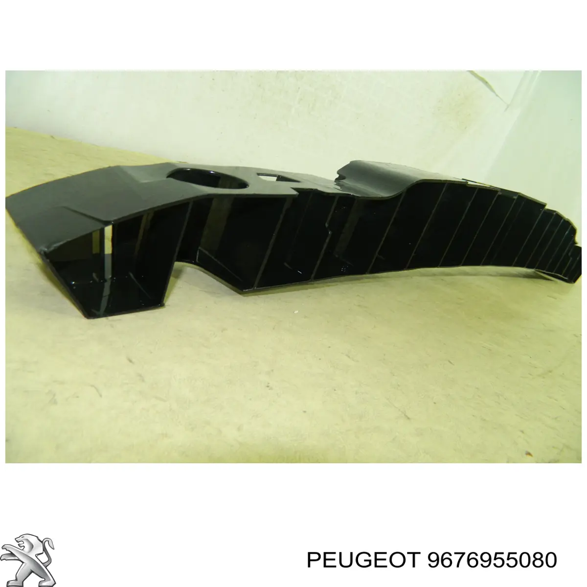 Абсорбер бампера переднього Ekimpar B03084873 ціна, від 27.50 USD