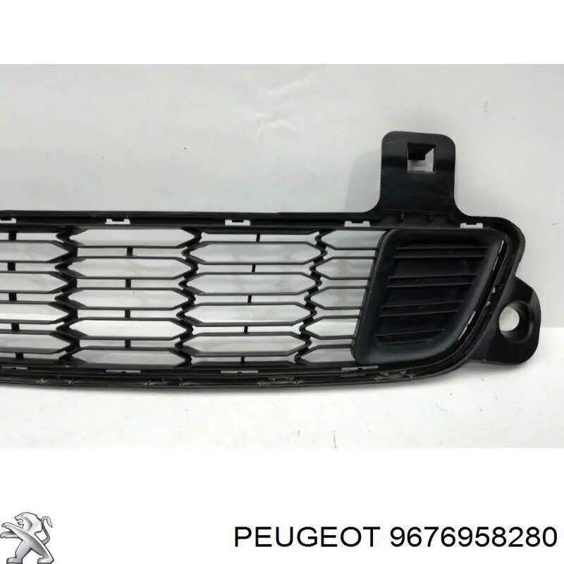 9676958280 Peugeot/Citroen решітка переднього бампера