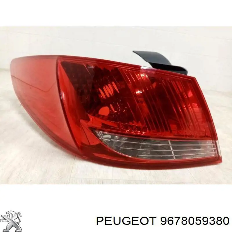 9678059380 Peugeot/Citroen Задній лівий зовнішній ліхтар