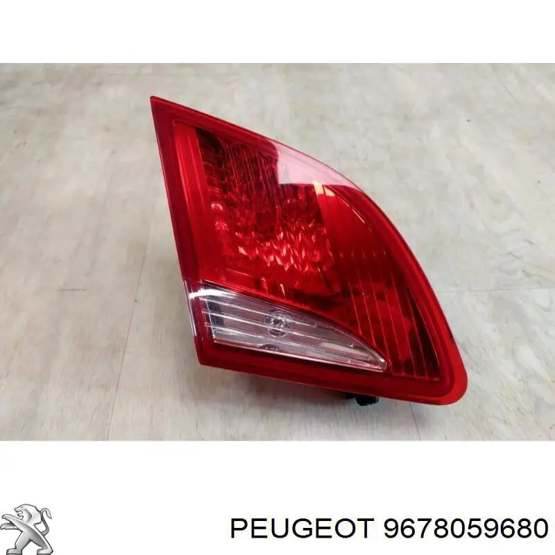 9678059680 Peugeot/Citroen Ліхтар задній правий, внутрішній