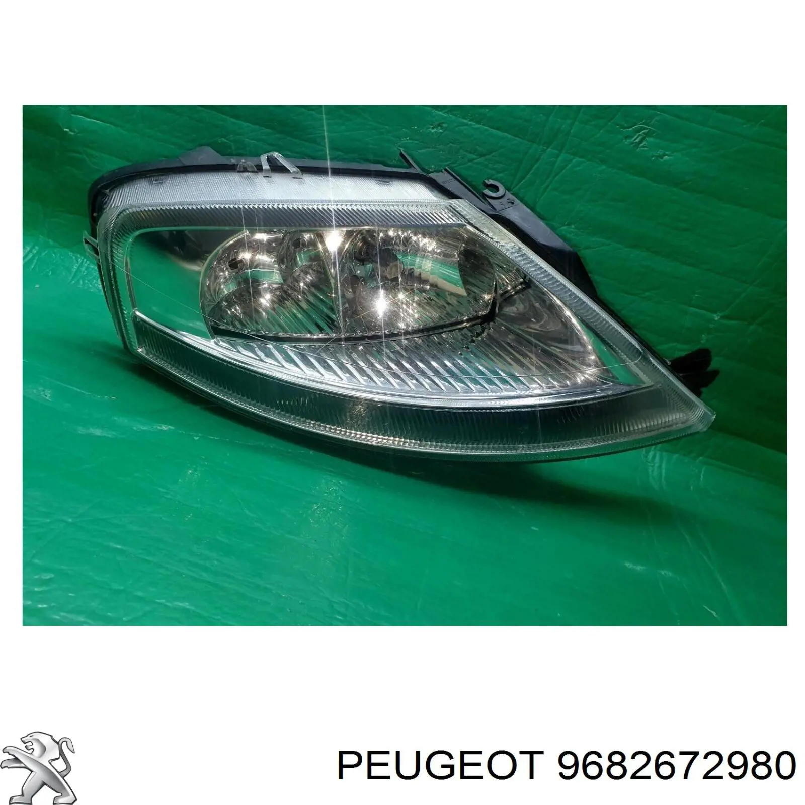 Купити 9682672980 Peugeot/Citroen Права блок фара