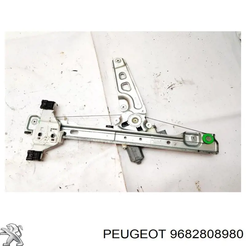 Склопідйомник передньої лівої двері 851116 VALEO