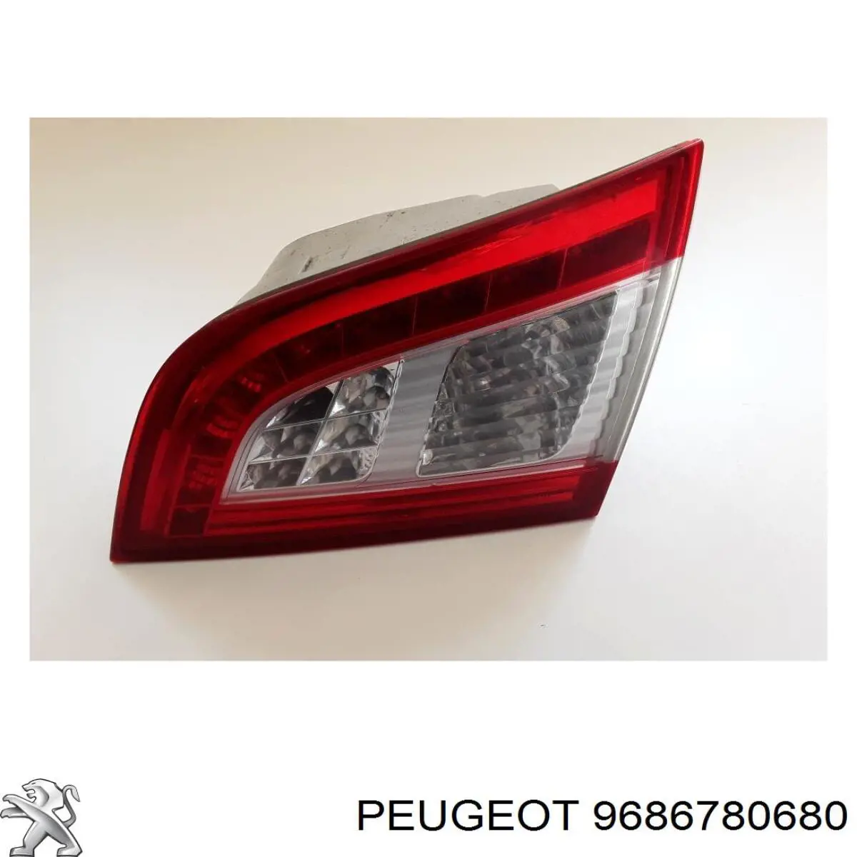 9686780680 Peugeot/Citroen Ліхтар задній правий, внутрішній