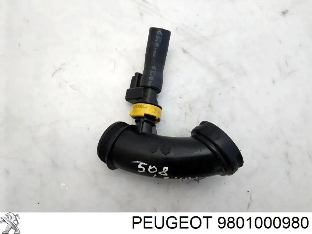 Купити 9801000980 Peugeot/Citroen Патрубок повітряний, вхід в турбіну (наддув)