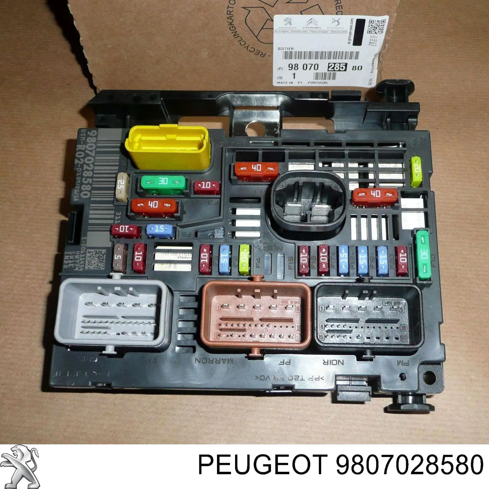 Коробка запобіжників Peugeot/Citroen 9807028580 ціна, від 171.04 USD