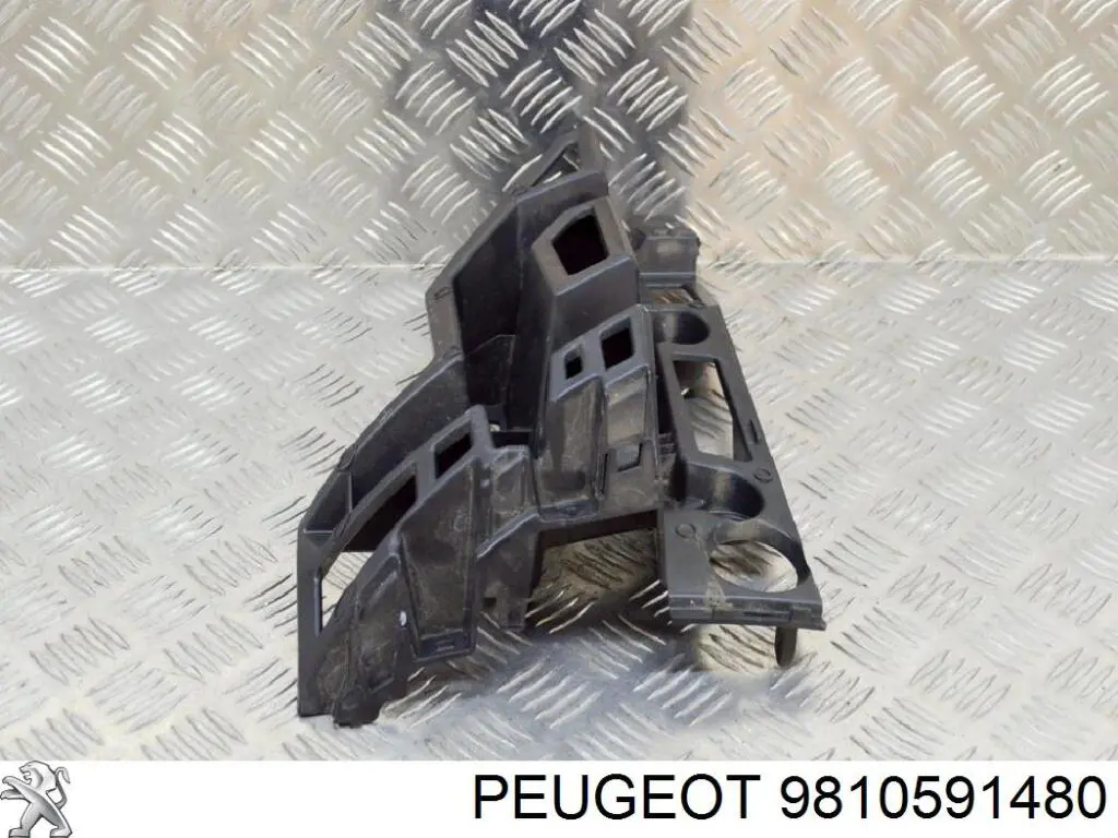 9810591480 Peugeot/Citroen Кронштейн бампера заднього, правий