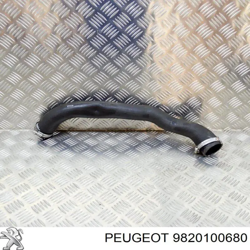 Шланг/патрубок интеркуллера 9820100680 Peugeot/Citroen