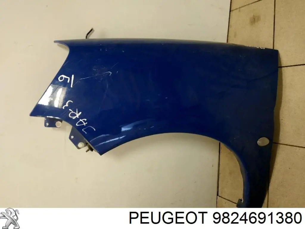 Ліве переднє крило Peugeot/Citroen 9824691380 ціна, від 40.82 USD