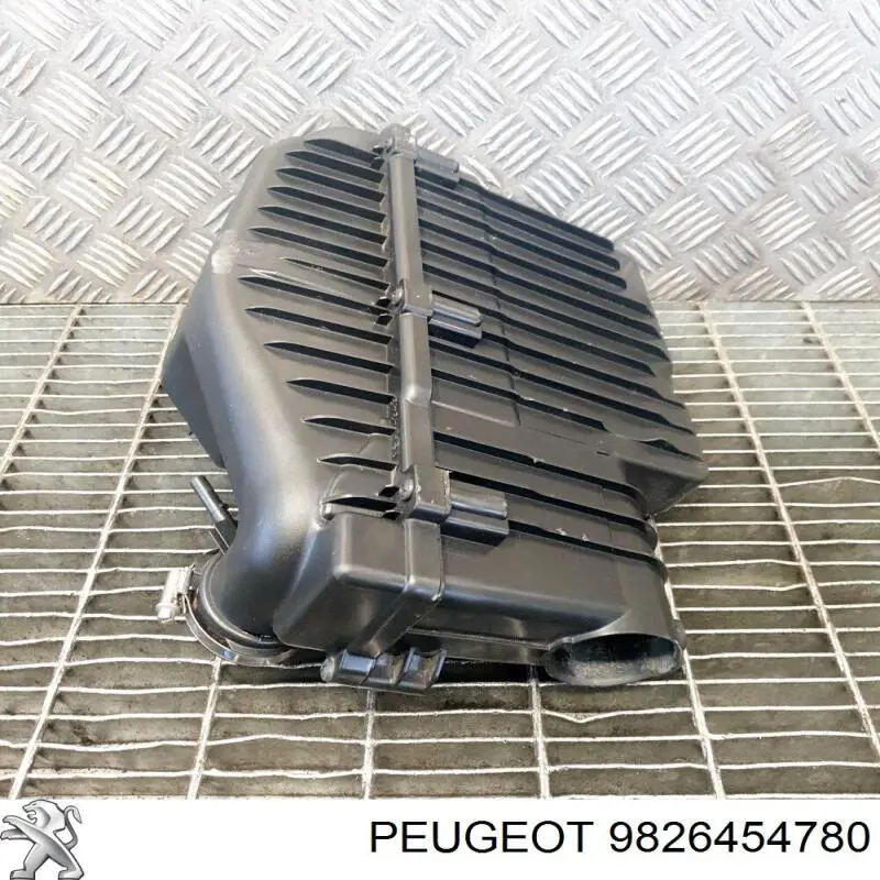 Корпус повітряного фільтра Peugeot/Citroen 9826454780 ціна, від 11.27 USD