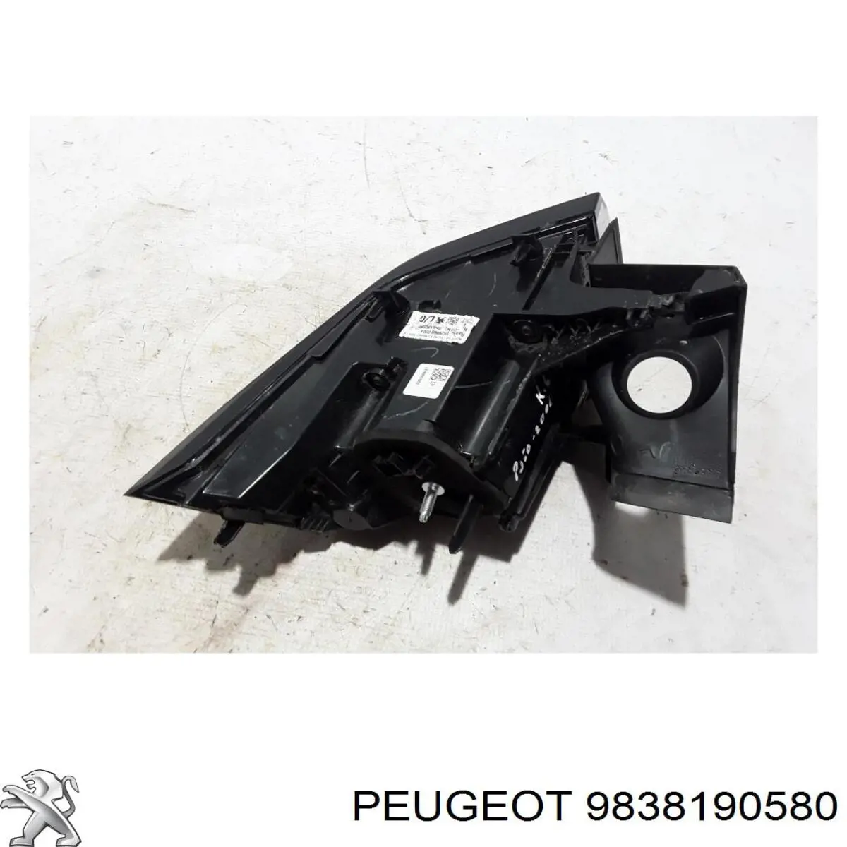 Ліхтар задній лівий, зовнішній 9838190580 Peugeot/Citroen