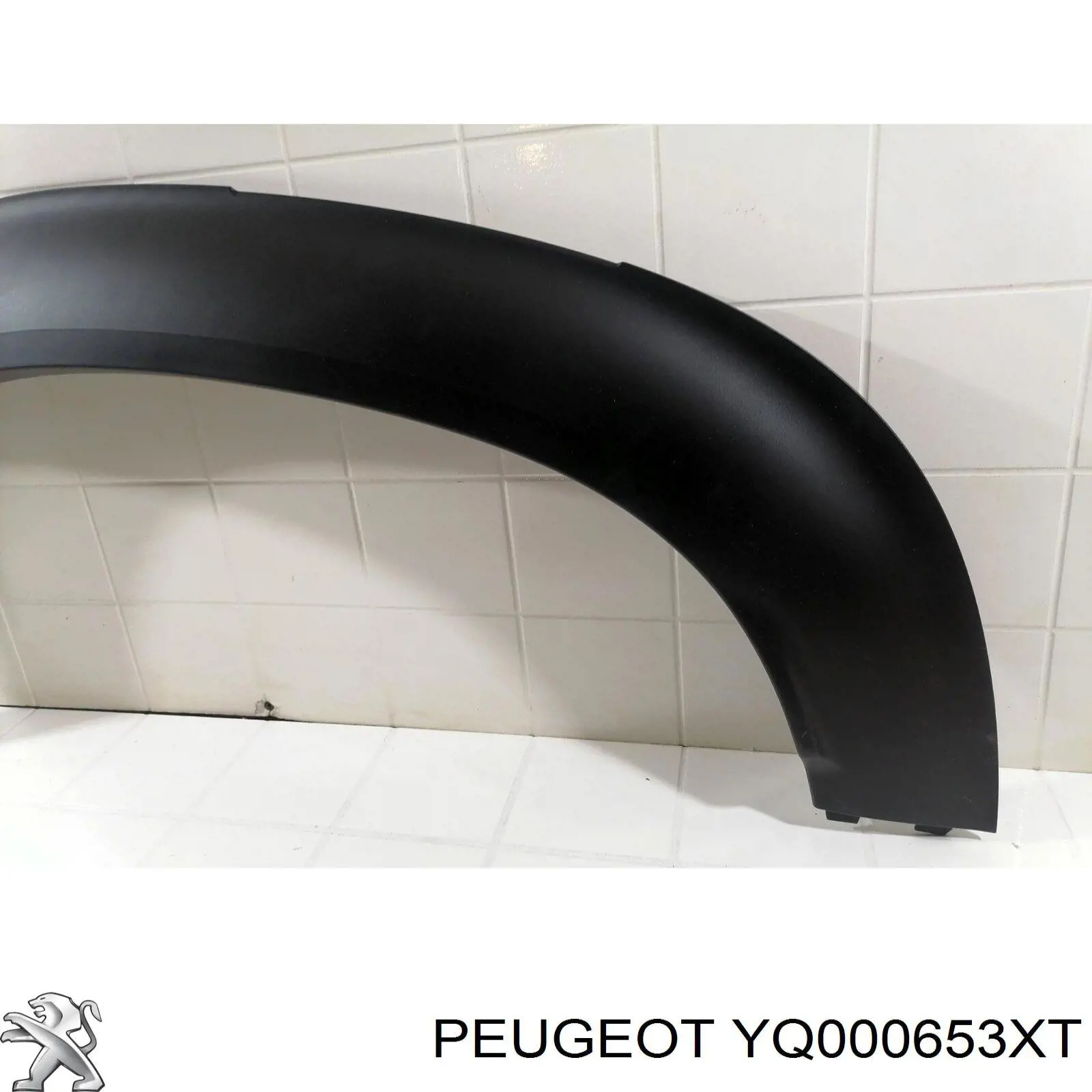 Розширювач заднього крила, лівий YQ000653XT Peugeot/Citroen