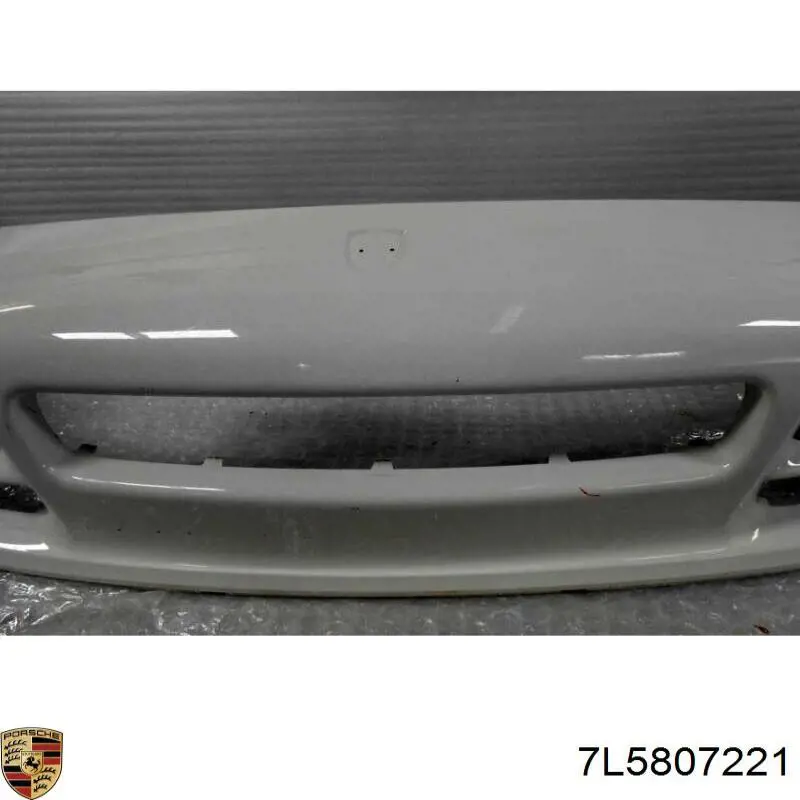 7L5807221 Porsche Бампер передній в зборі