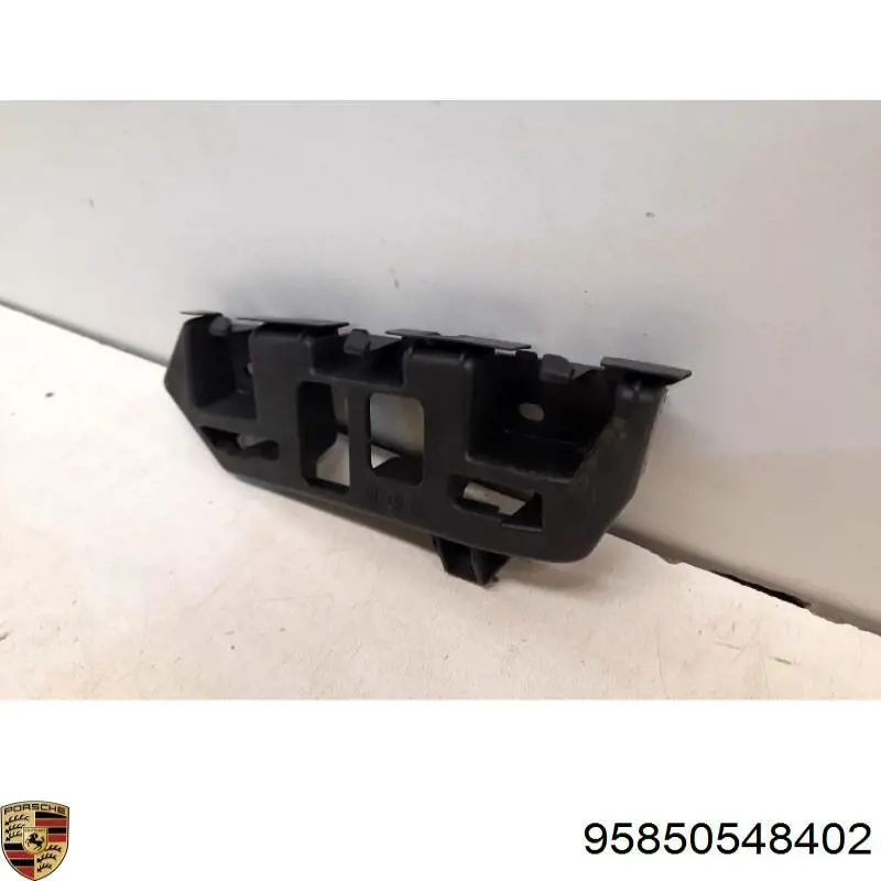 95850548402 Porsche Напрямна заднього бампера, права