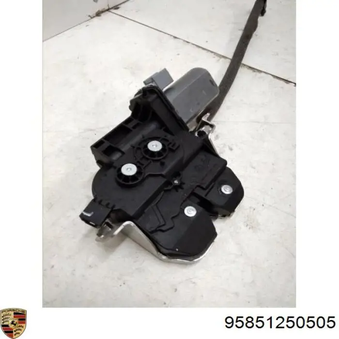 Купити 95851250504 Porsche Замок, ручка і привід (багажника)