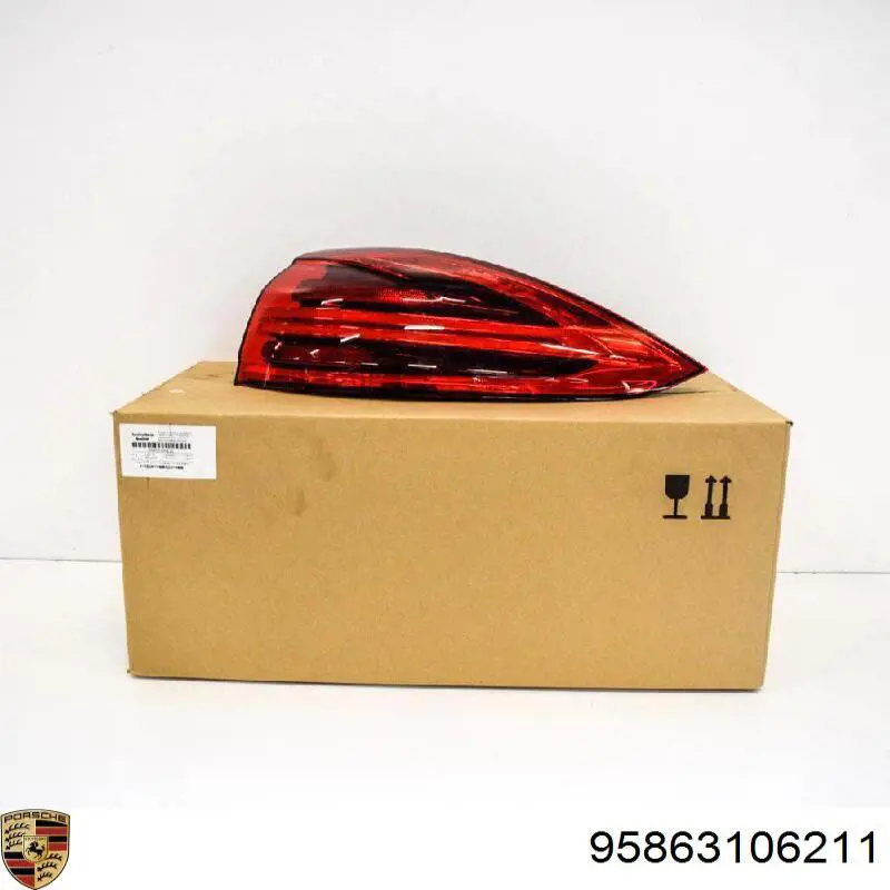 95863106211 Porsche Задній правий зовнішній ліхтар