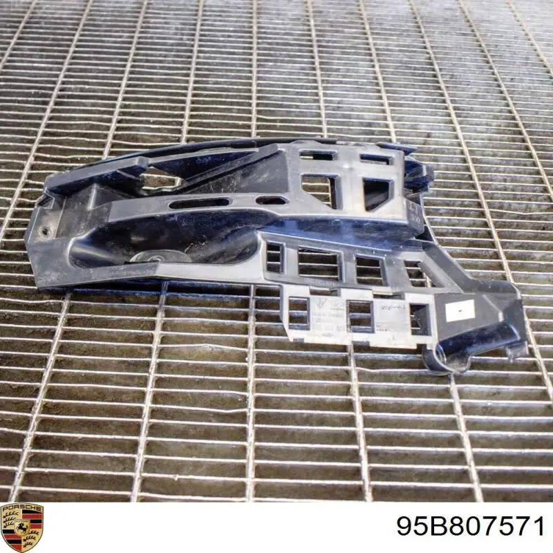 95B807571 Porsche Кріплення бамера ліве