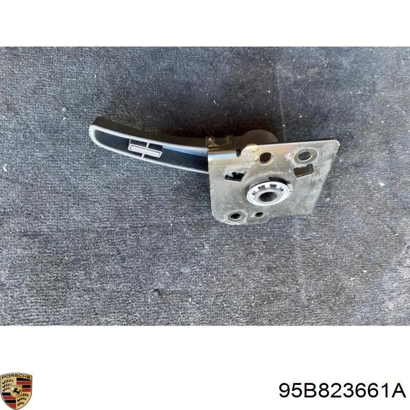 Ручка відкриття капота Porsche 95B823661A ціна, від 13.78 USD