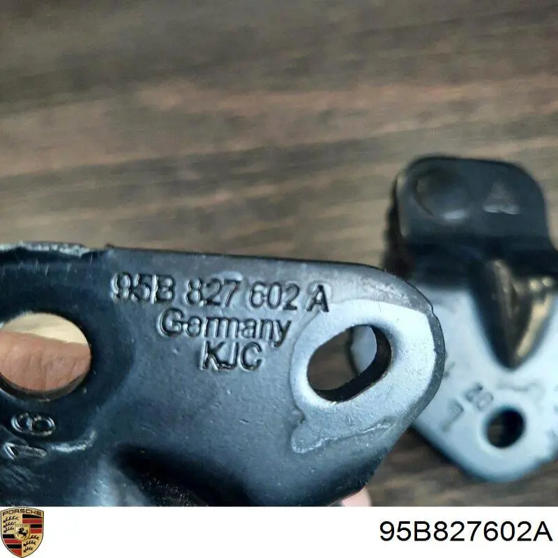 Купити 95B827602A Porsche 