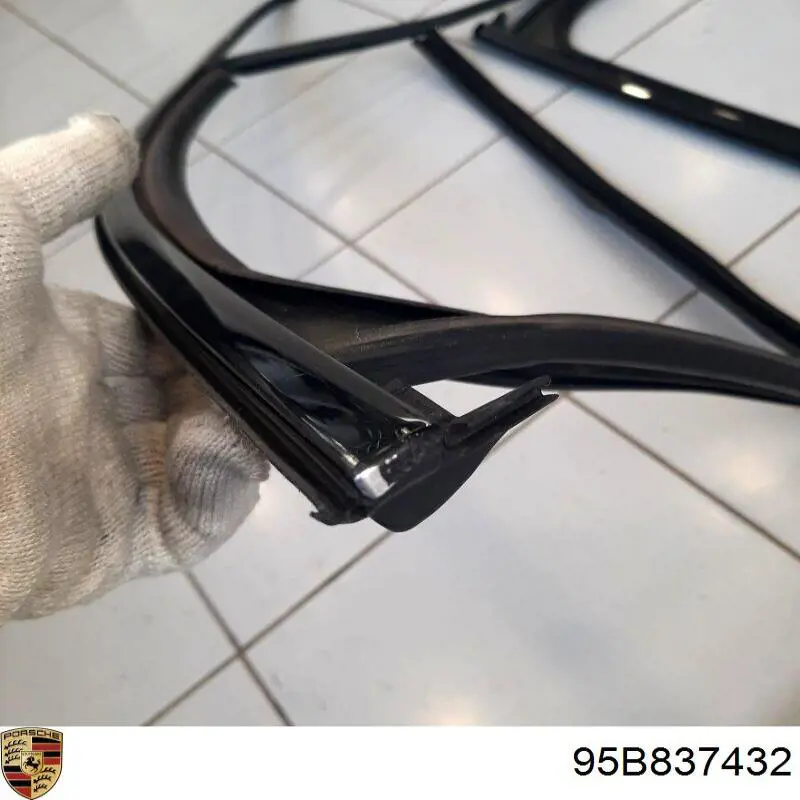  Porsche 95B837432 ціна, від 35.31 USD
