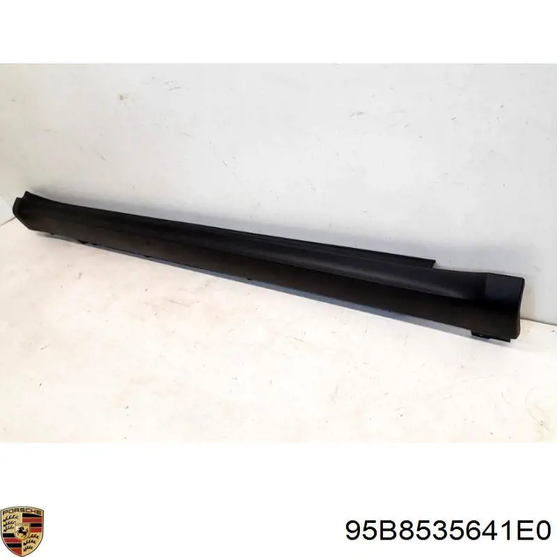 Накладка зовнішня (молдинг) порога, правий Porsche 95B8535641E0 ціна, від 88.66 USD