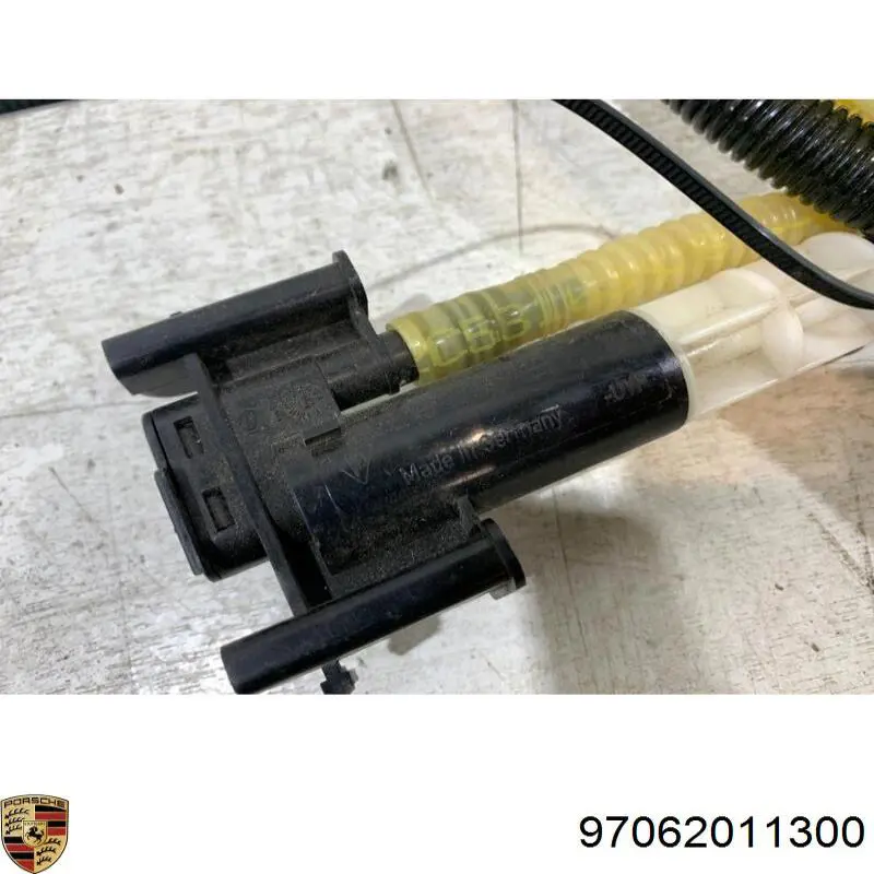 Купити 97062011300 Porsche 