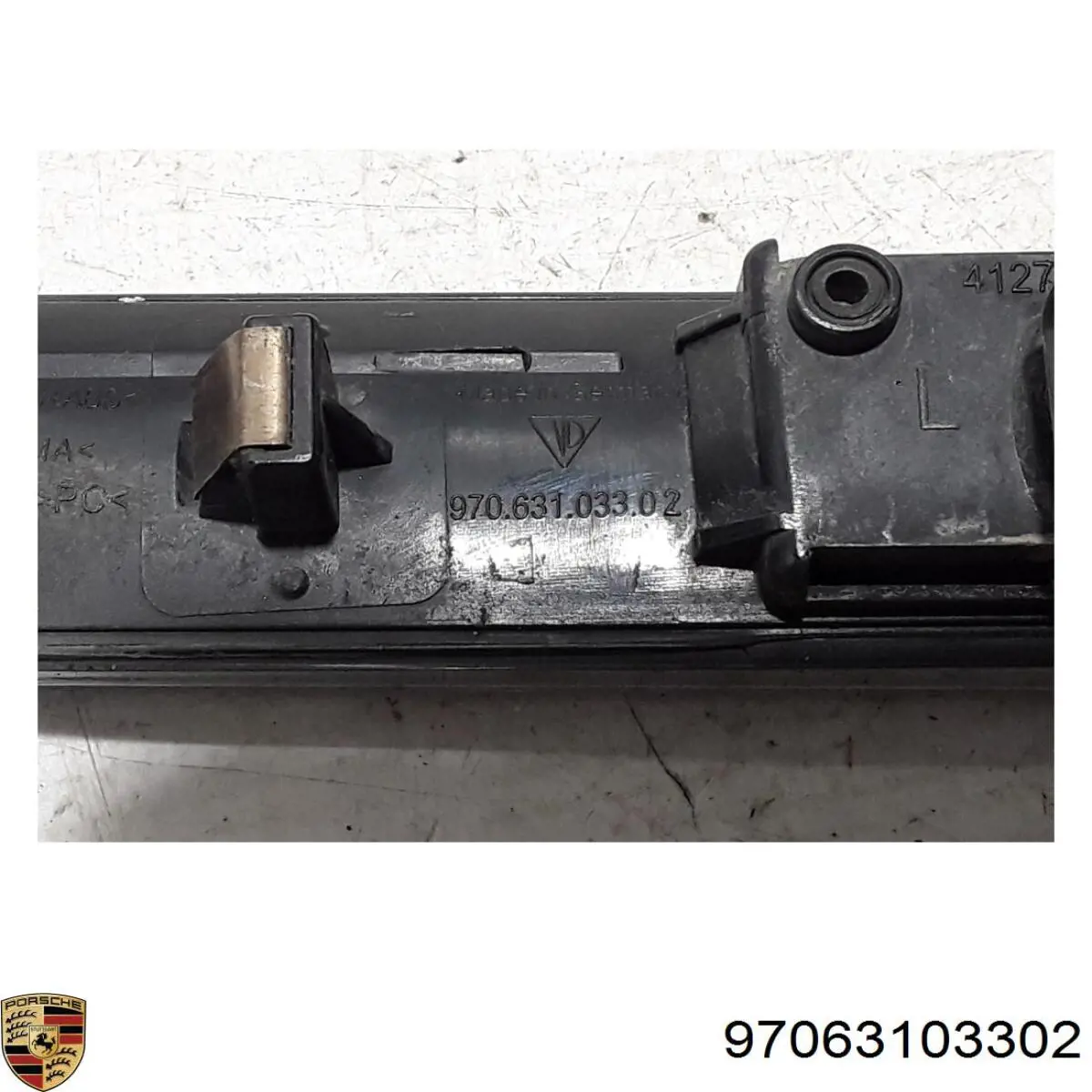 97063103302 Porsche 
