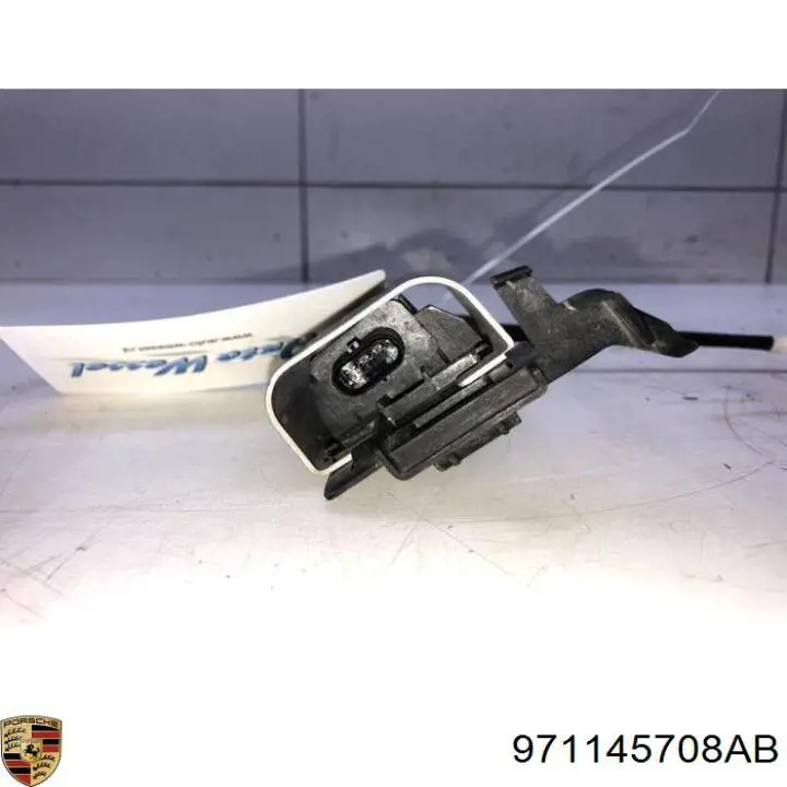 971145708AB Porsche 