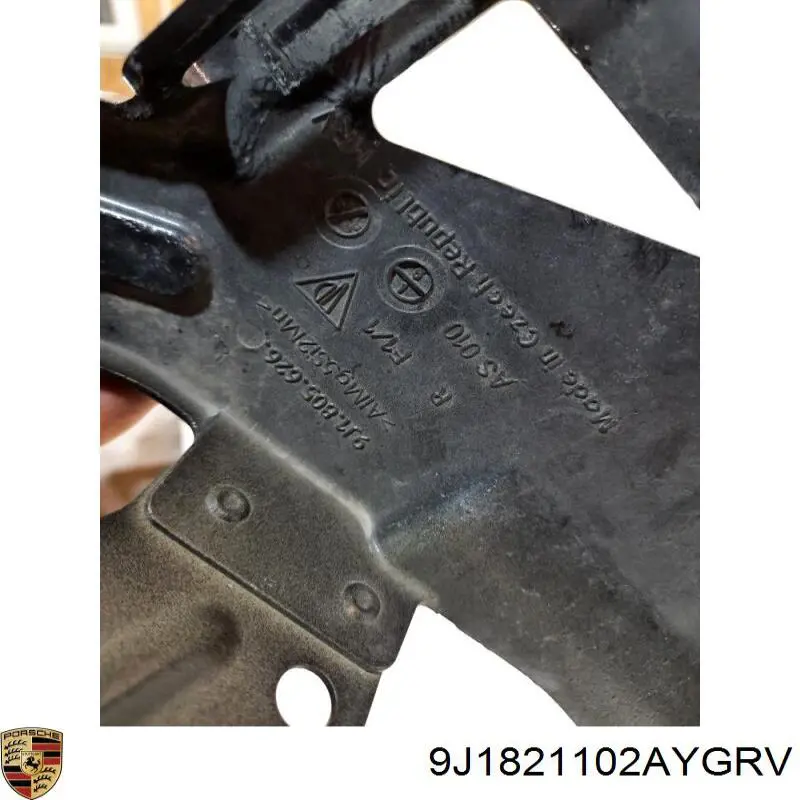 Крило переднє праве Porsche 9J1821102AYGRV ціна, від 1319.27 USD