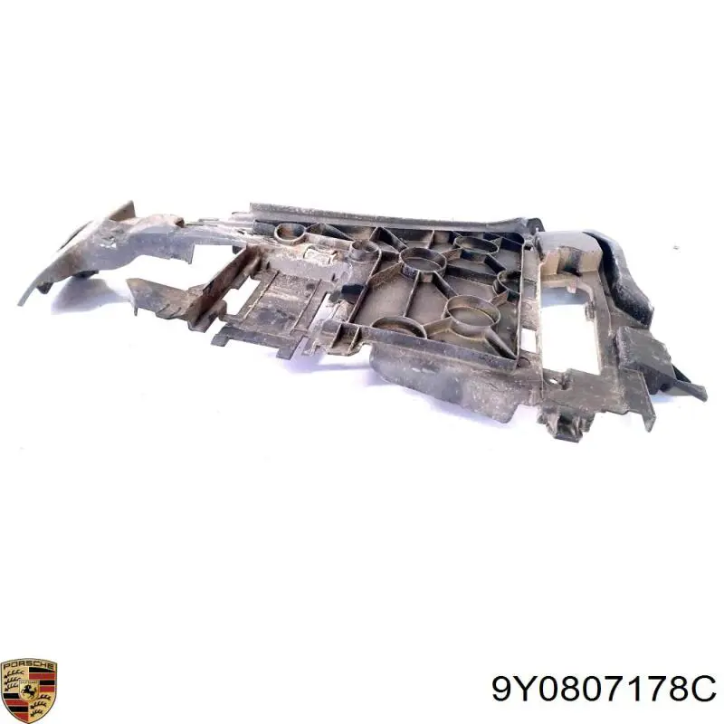 Направляюча переднього бампера, права Porsche 9Y0807178C ціна, від 73.70 USD