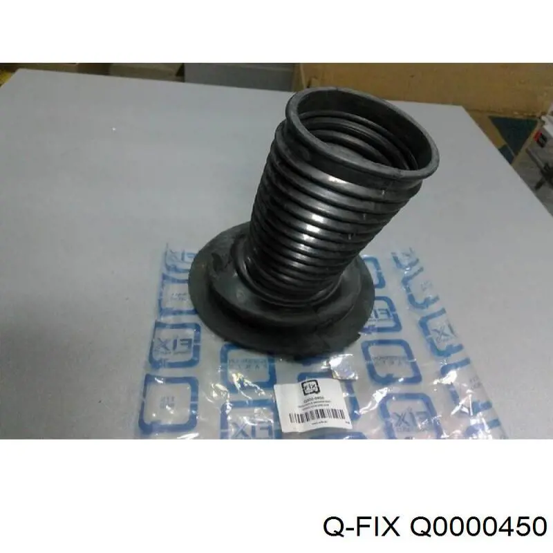 Q0000450 Q-fix Пильник стійки передньої