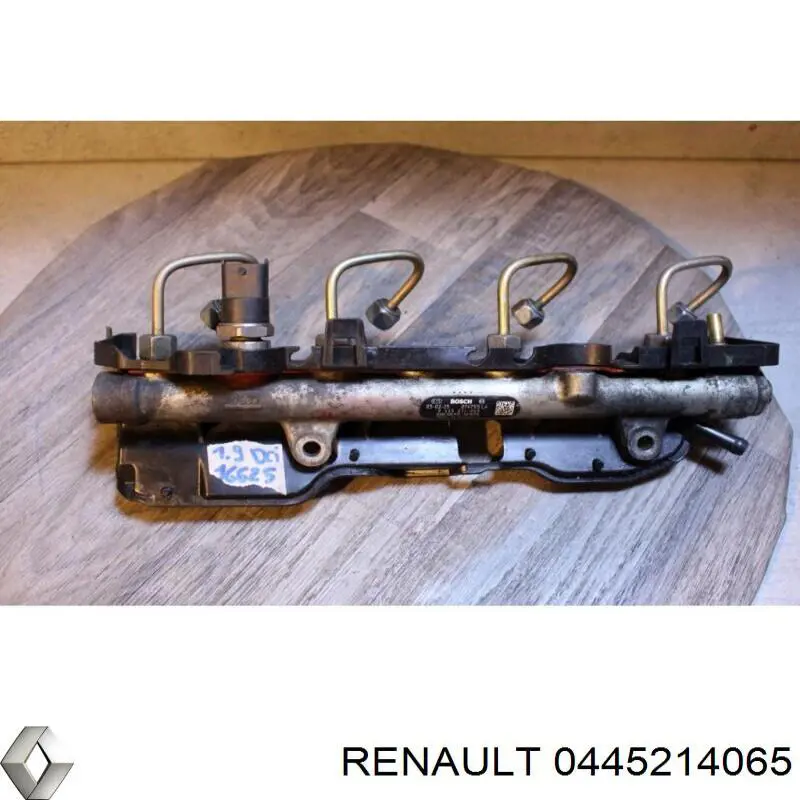 Рампа форсунок системи упорскування палива Renault (RVI) 0445214065 ціна, від 8.94 USD