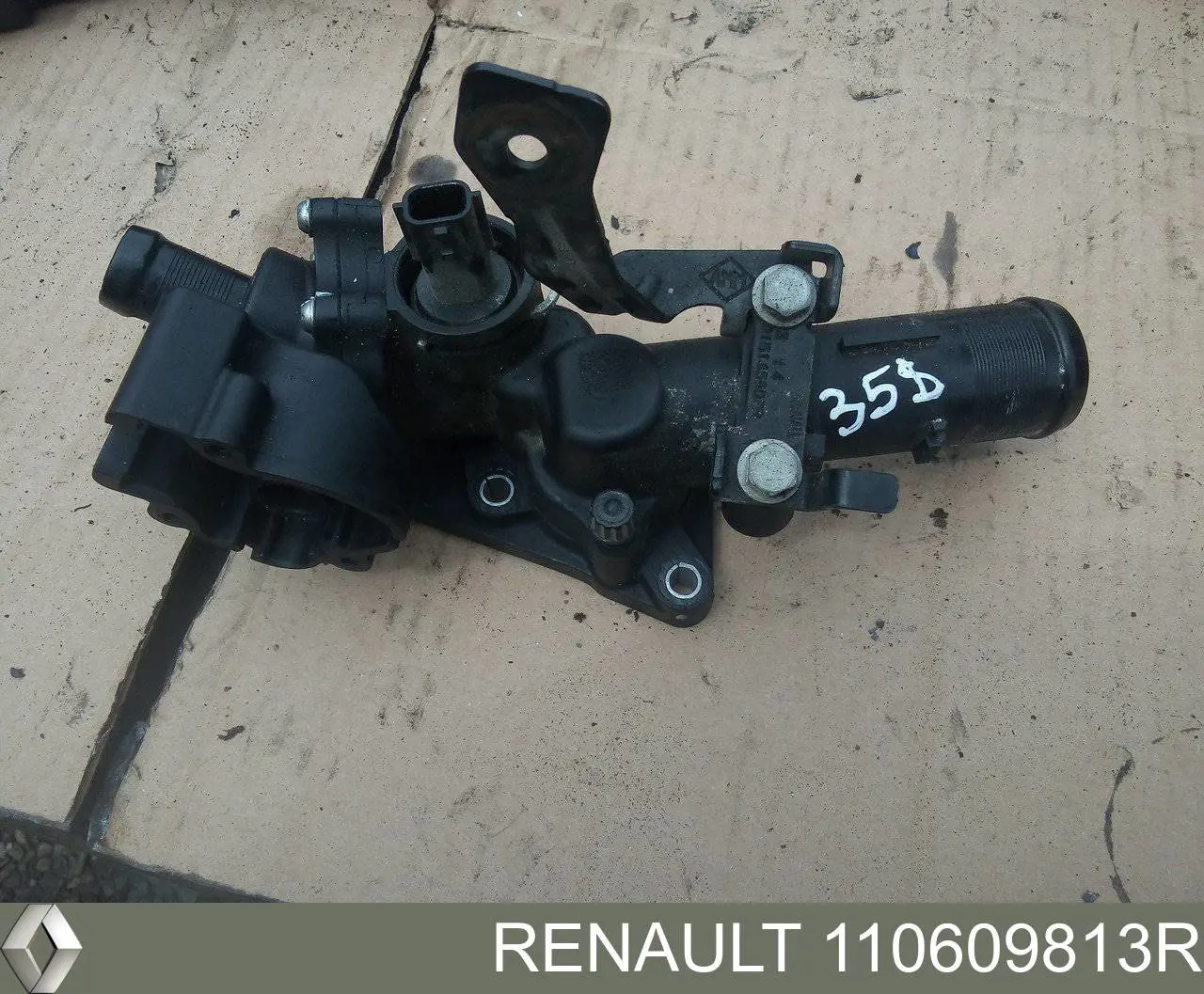 Купити 110609813R Renault (RVI) Корпус термостата