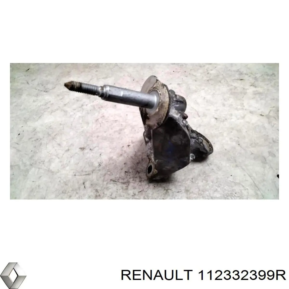 Кронштейн подушки (опори) двигуна, лівої Renault (RVI) 112332399R ціна, від 17.74 USD