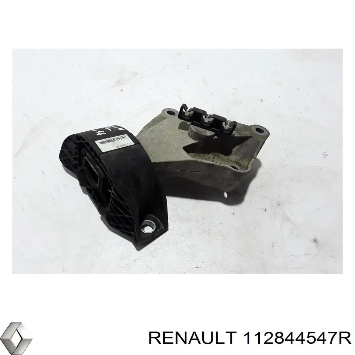 Подушка (опора) двигуна, права передня 113758313R Renault (RVI)