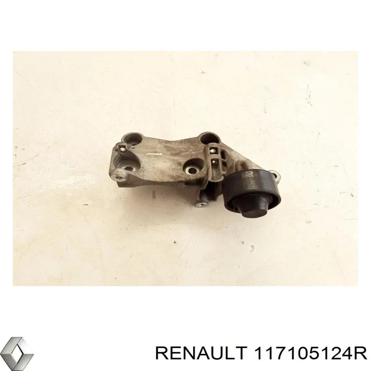 Кронштейн генератора 117105124R Renault (RVI)