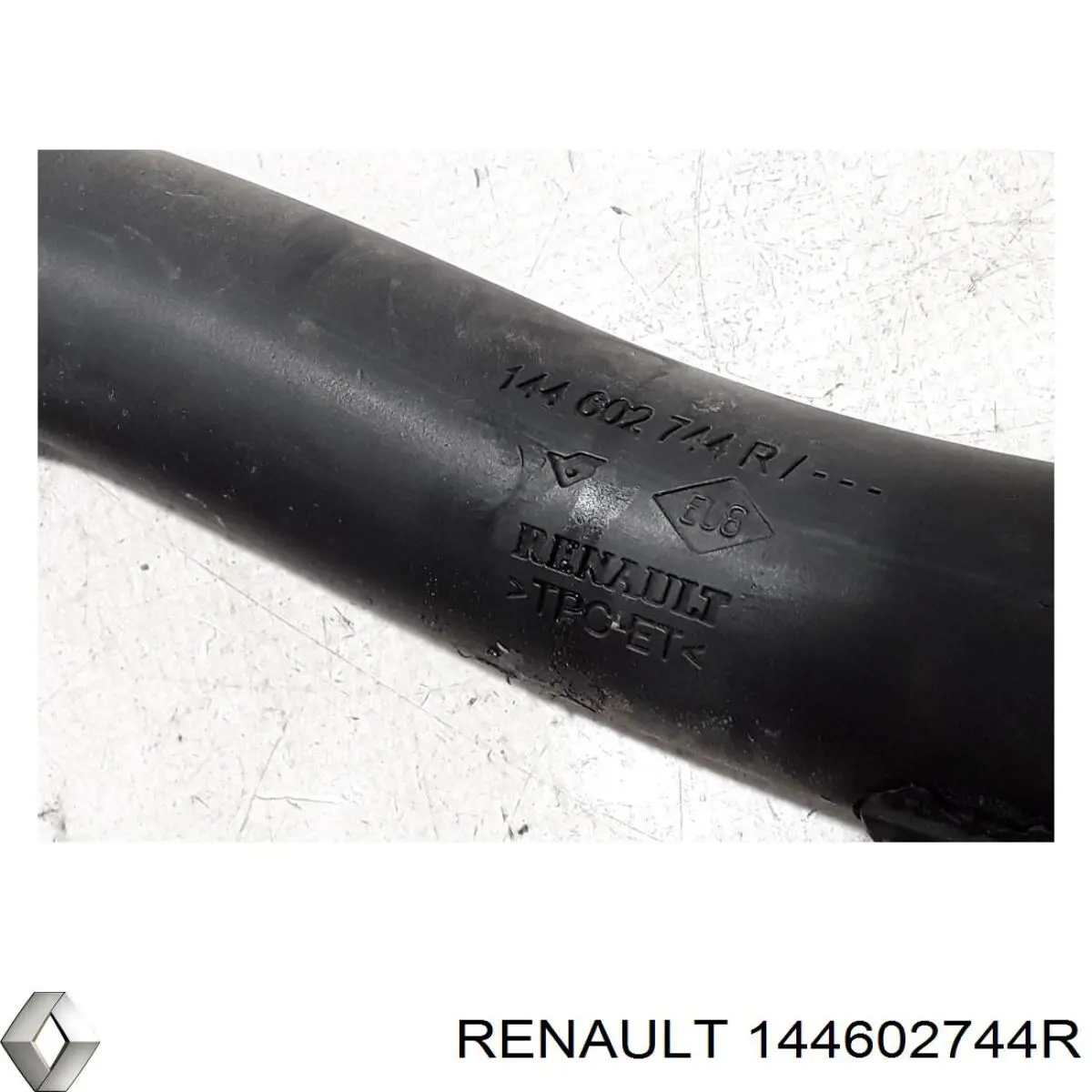 Шланг/патрубок интеркуллера Renault (RVI) 144602744R ціна, від 77.11 USD