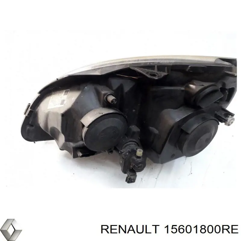 15601800RE Renault (RVI) фара права