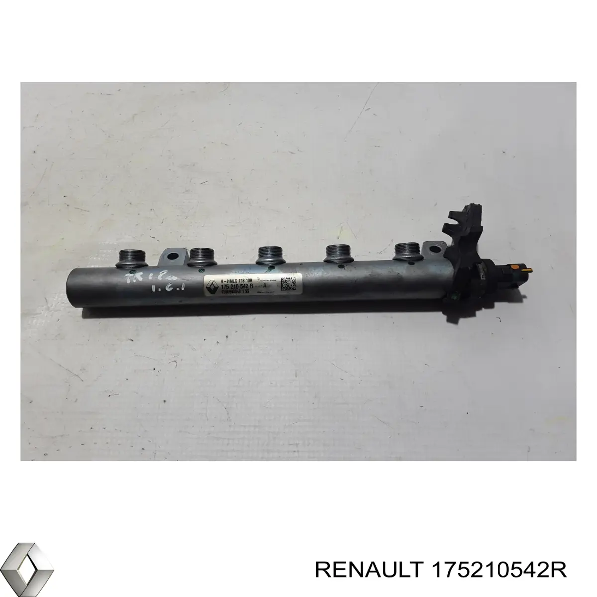 Рампа форсунок системи упорскування палива Renault (RVI) 175210542R ціна, від 42.50 USD