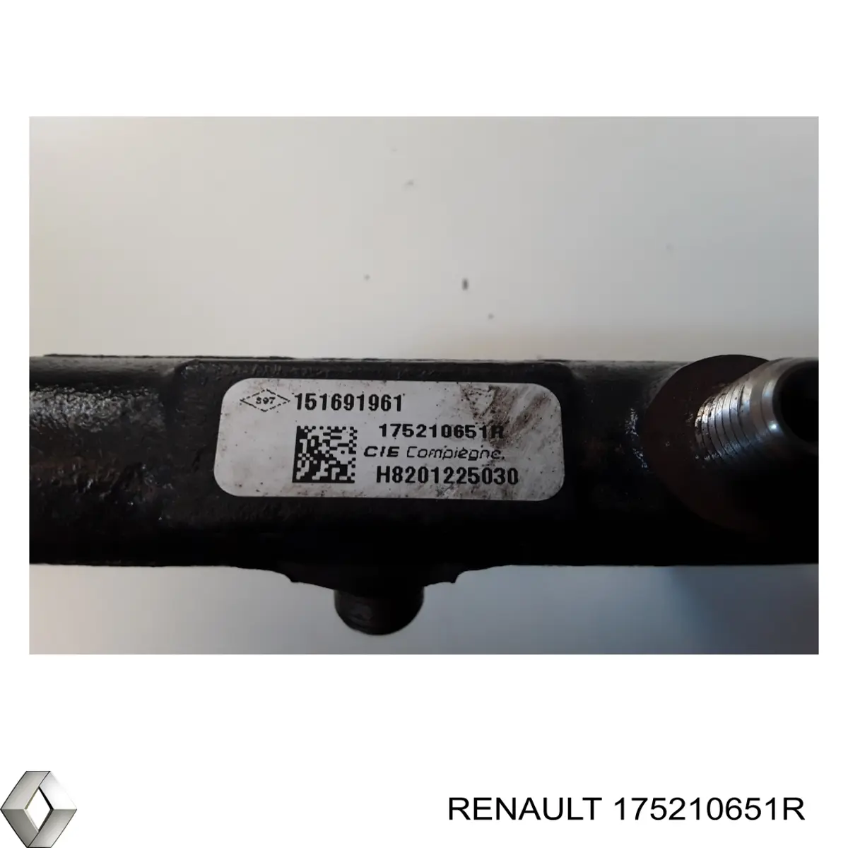 Рампа форсунок системи упорскування палива Renault (RVI) 175210651R ціна, від 11.47 USD