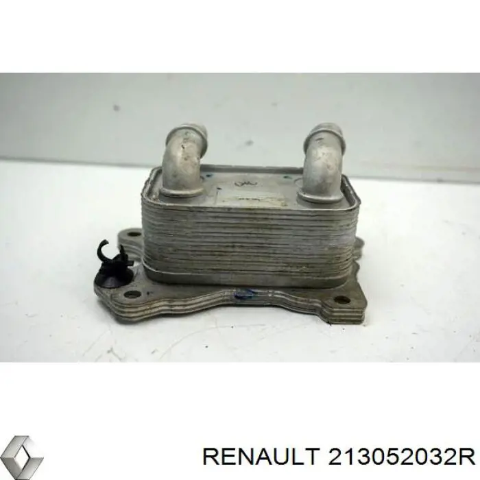 Радіатор масляний Renault (RVI) 213052032R ціна, від 22.83 USD