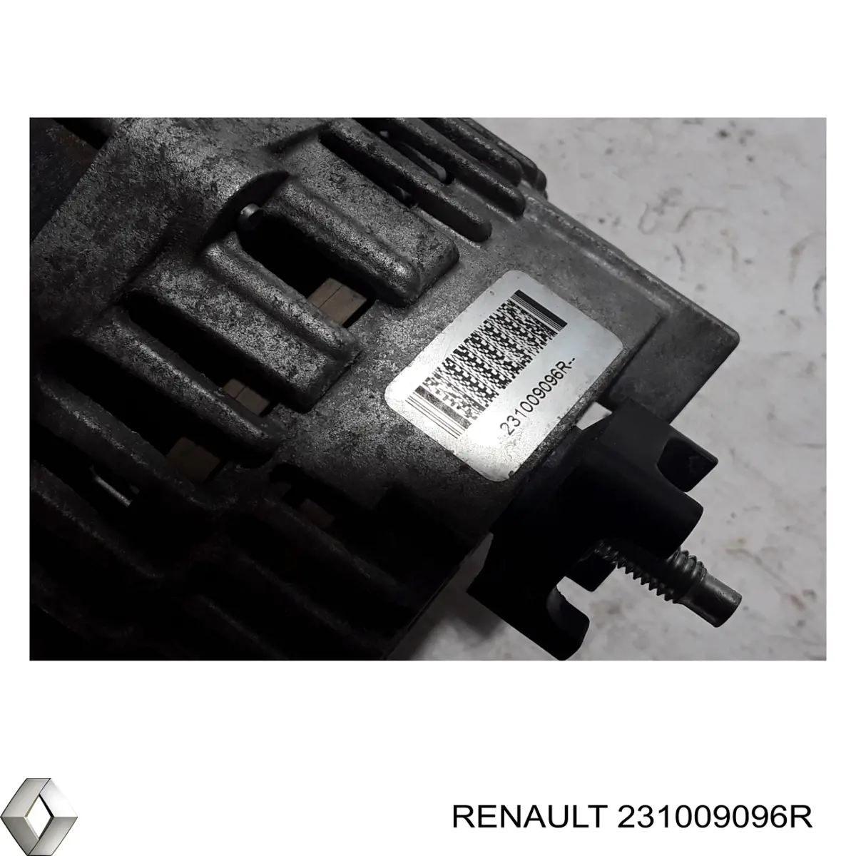 Генератор 231009096R Renault (RVI)