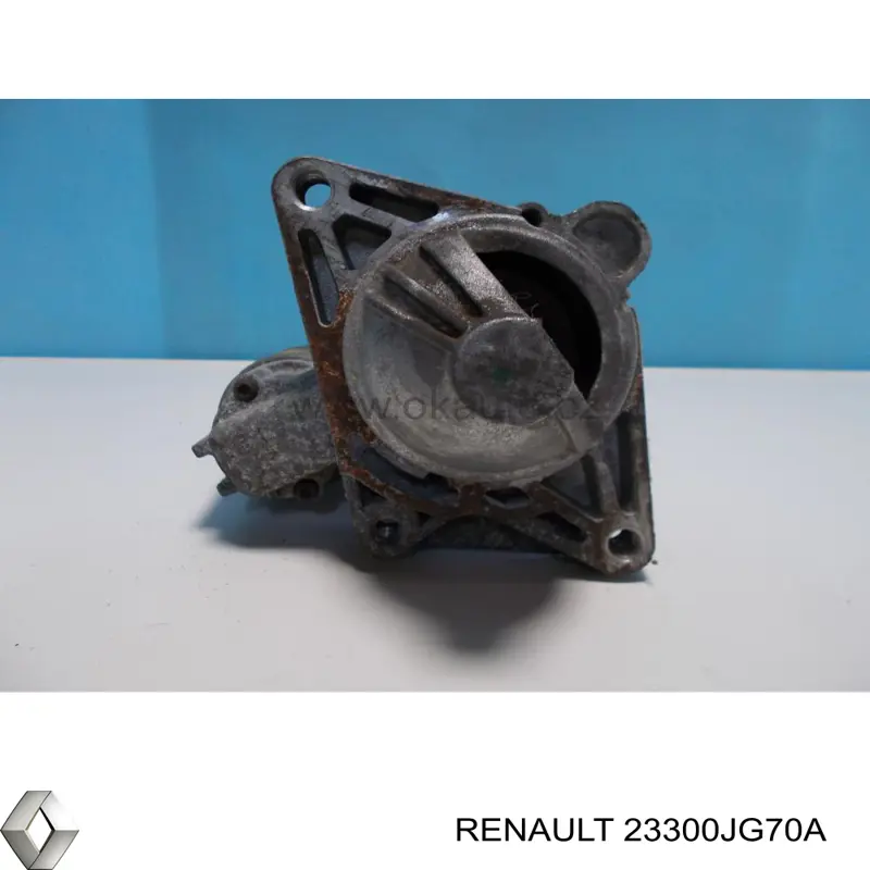 23300JG70A Renault (RVI) стартер