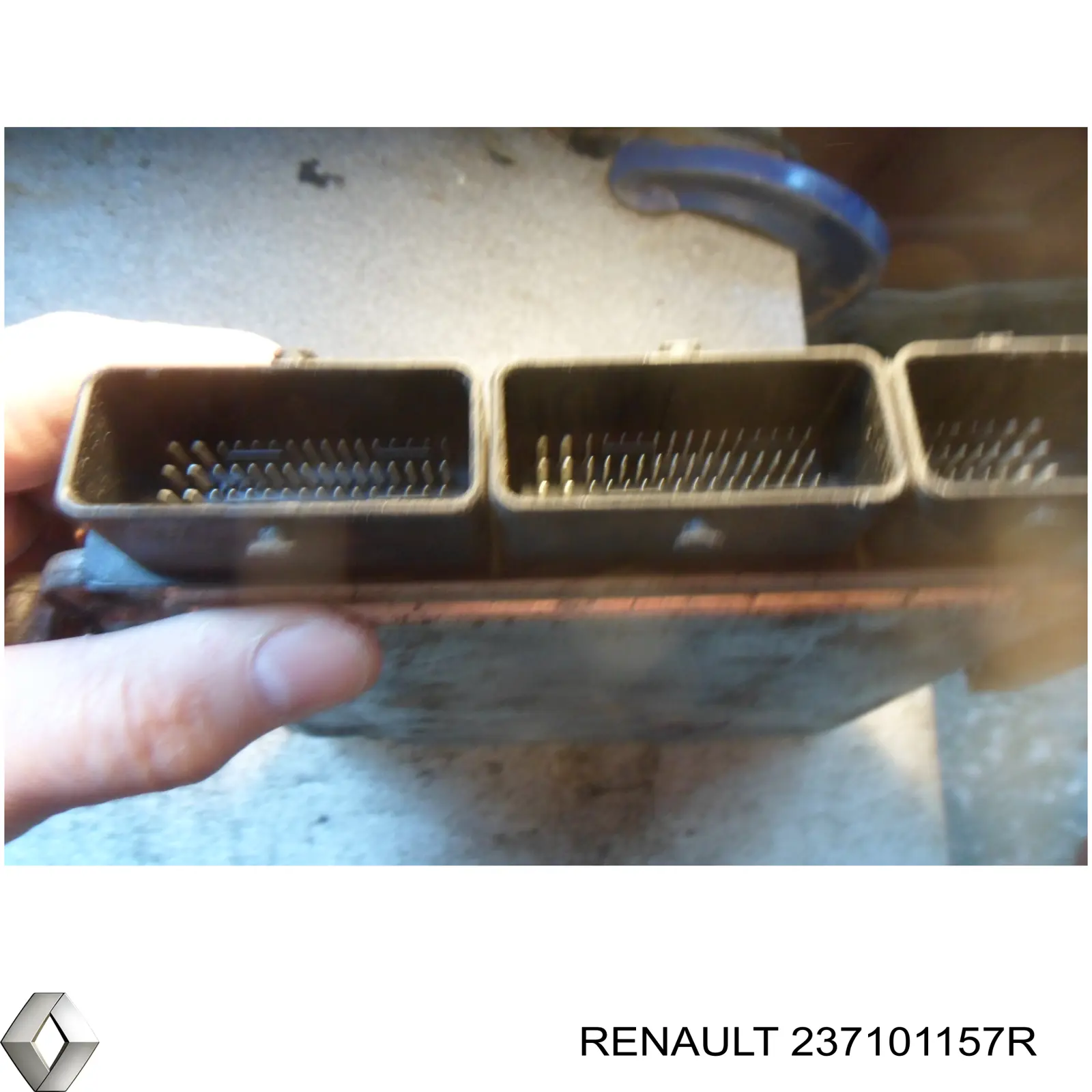 Електронний блок керування двигуном 237101157R Renault (RVI)