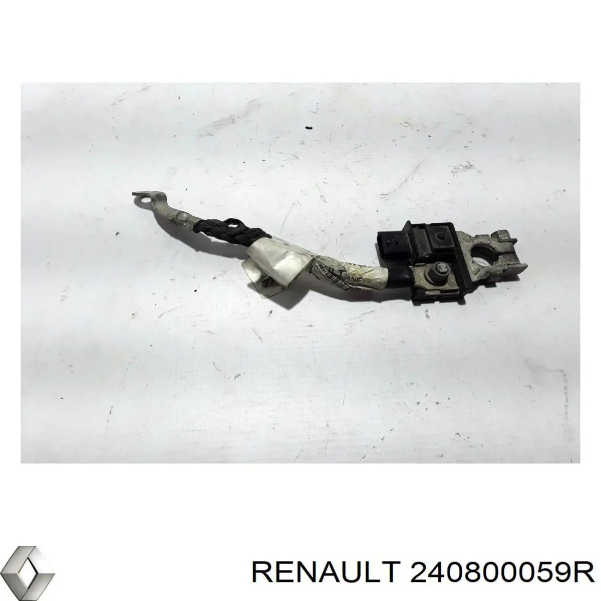  240800059R Renault (RVI)