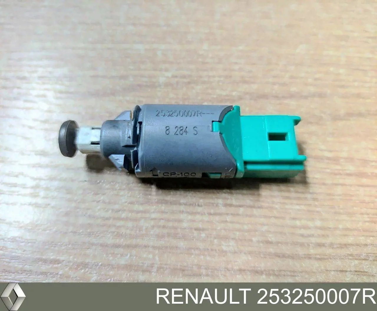 Датчик включення зчеплення Renault (RVI) 253250007R ціна, від 5.98 USD