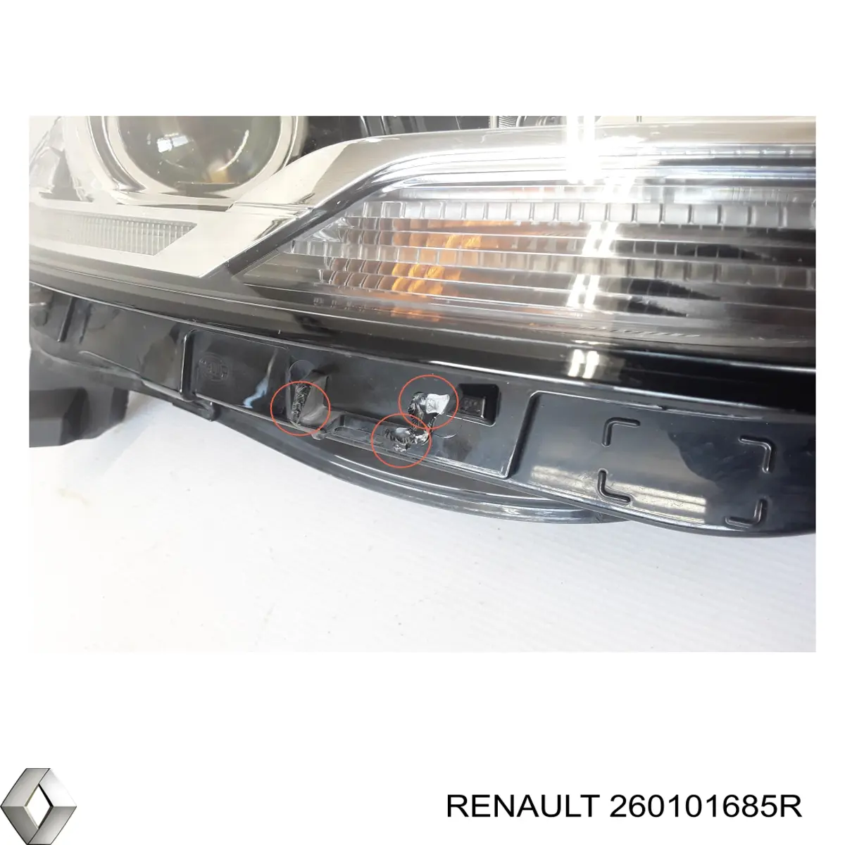Фара права 260101685R Renault (RVI)
